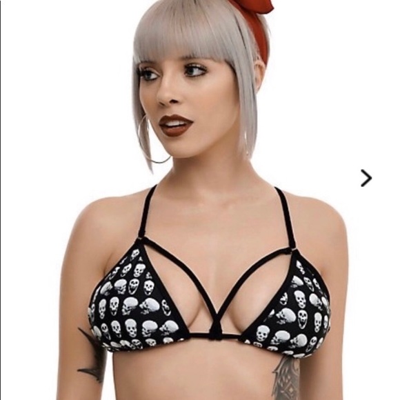 ISO high waist skull bikini Hot Topic - Picture 3 of 8